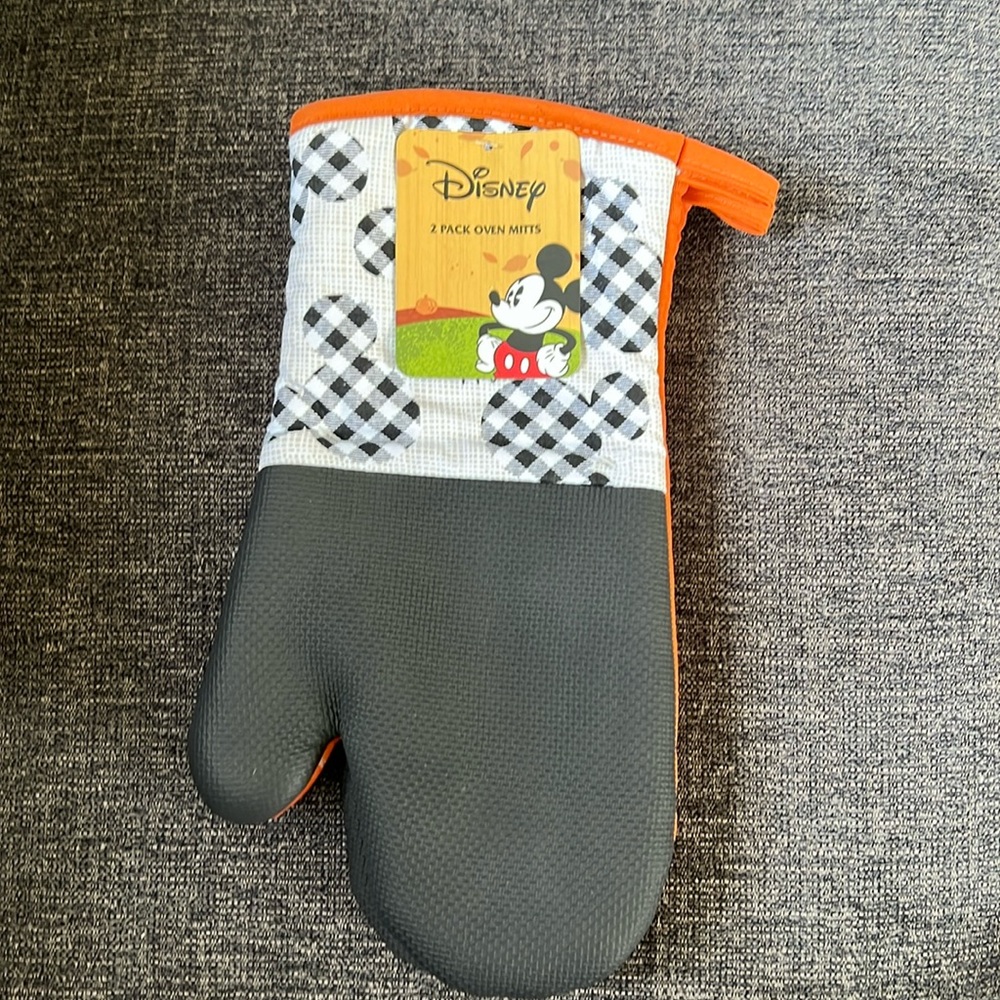 Disney 2 PCs Pack Oven Mitts Mickey Mouse Happy Harvest